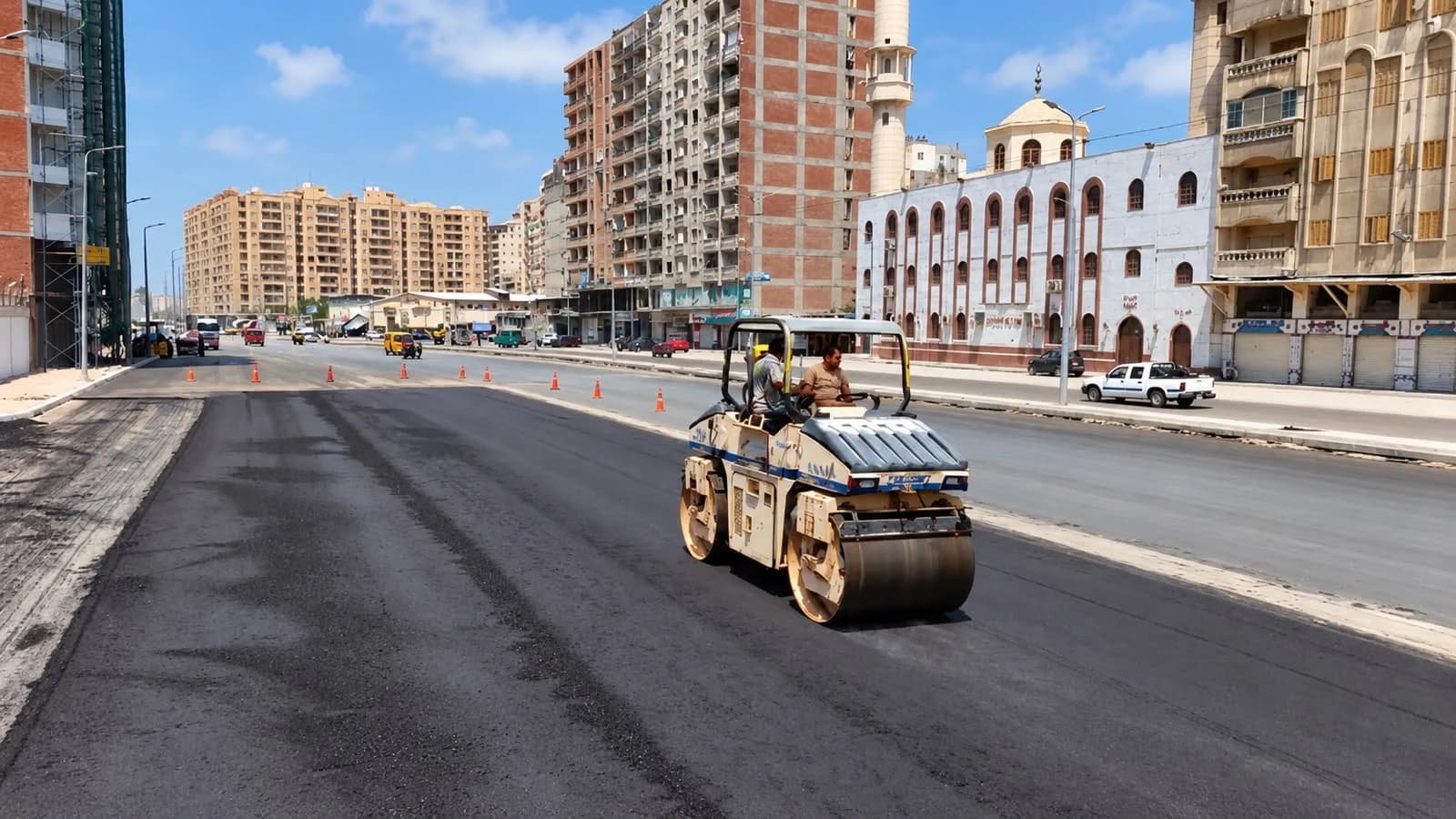Rolling the fresh asphalt